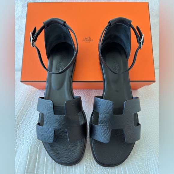 Hermes Santorini Black Sandals, Suze 39,5 ( 9,5) - Picture 3 of 15